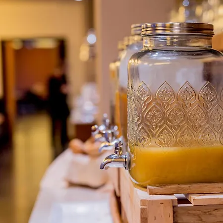 バッカス ホテル