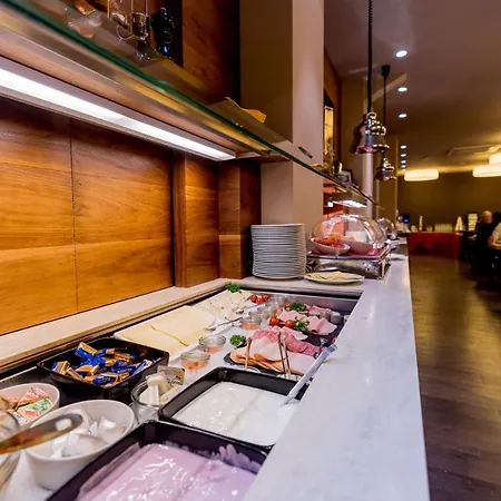 Bacchus 4* Bensheim